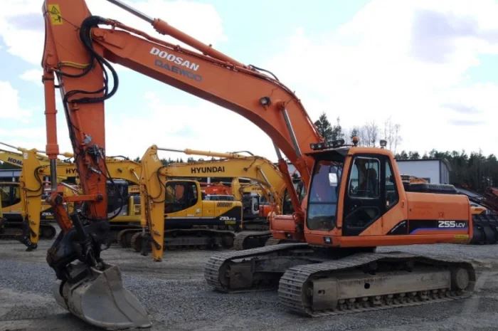 Гусеничные экскаватор Doosan Solar 255LC V- фото № 7