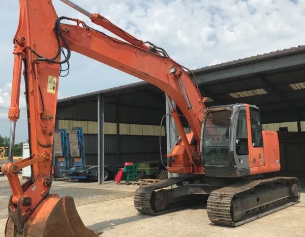 Гусеничный экскаватор Hitachi ZX 225 US LC- фото № 4