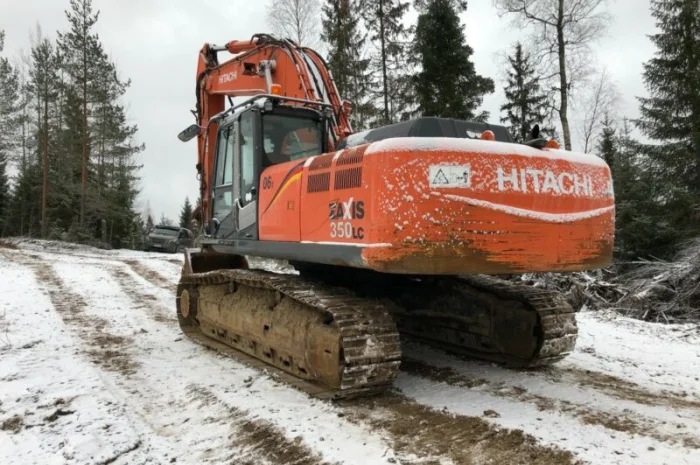 Гусеничный экскаватор Hitachi ZX 350 LC 2006 года- фото № 2