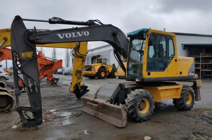 Колесный экскаватор Volvo EW 140 B. Колесный экскаватор Volvo б/у- фото № 1
