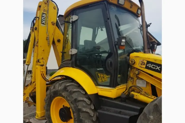 Экскаватор-погрузчик JCB 4cx- фото № 1