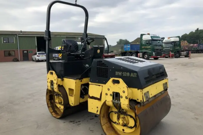 Комбинированный каток Bomag BW 138 AD- фото № 1