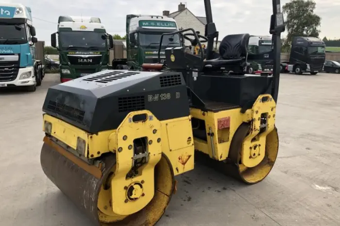 Комбинированный каток Bomag BW 138 AD- фото № 3