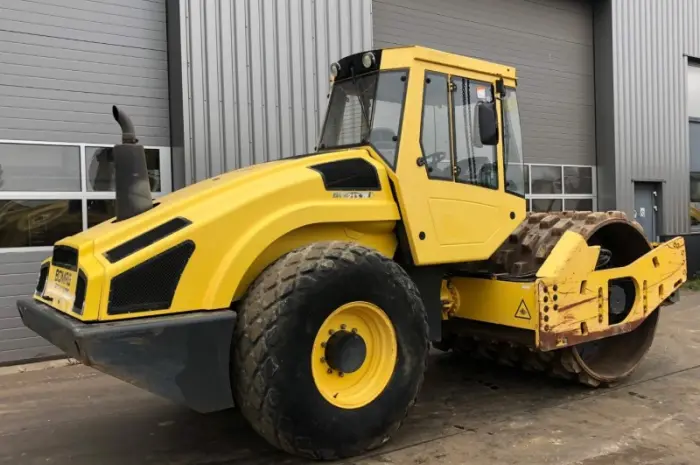Дорожный каток Bomag BW 213-D4- фото № 8