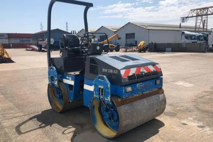Комбинированный каток Bomag BW 138 AD. Строительная техника б/у- фото № 8