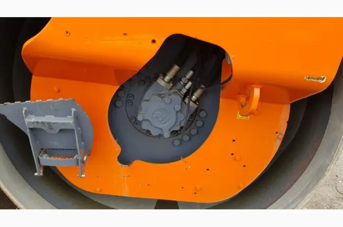 Тандемный каток Hamm HD 120 VO- фото № 9