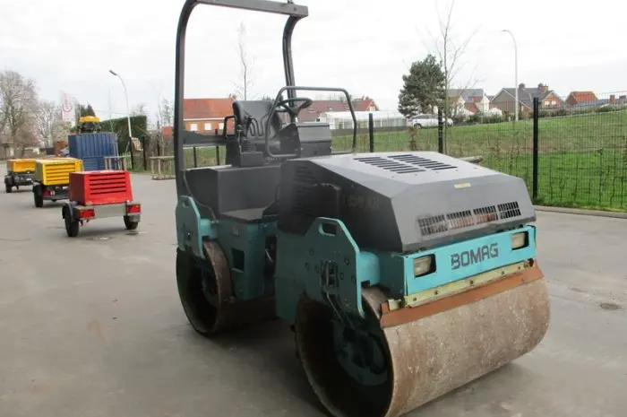 Комбинированный каток Bomag BW 138 AD. Спецтехника б/у- фото № 1