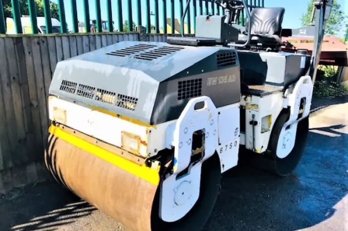 Дорожный каток б/у. Комбинированный каток Bomag BW 135 AD- фото № 2