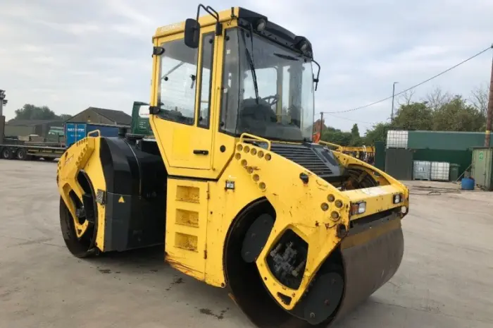 Гладковальцевый каток BOMAG BW161 AD-4- фото № 1