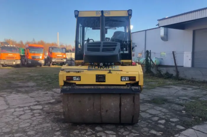 Тандемный каток Bomag BW 174 AP-AM 2009 года- фото № 5