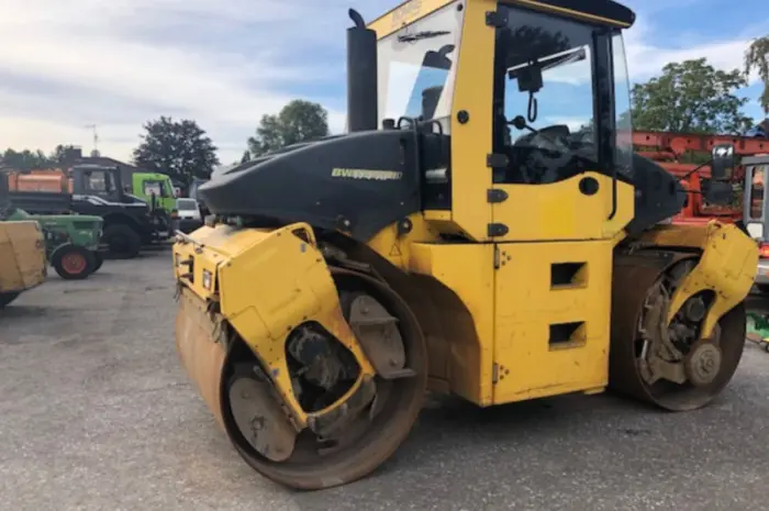 Тандемный каток Bomag BW 174 AP-AM 2009 года- фото № 6