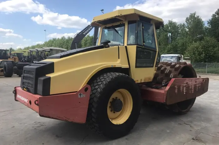 Каток грунтовой Dynapac CA602 PD- фото № 6