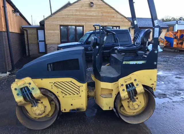 Комбинированный каток Bomag BW 120 AD-4. Дорожный каток б/у- фото № 1