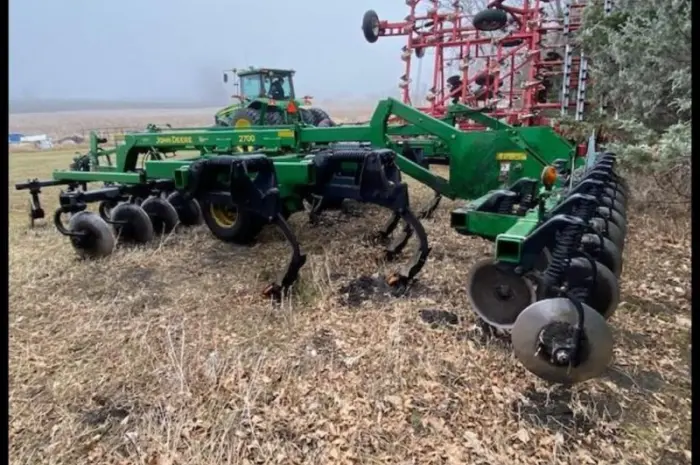 Глубокорыхлитель диск-ріпер JOHN DEERE Джон Дир 2700- фото № 1
