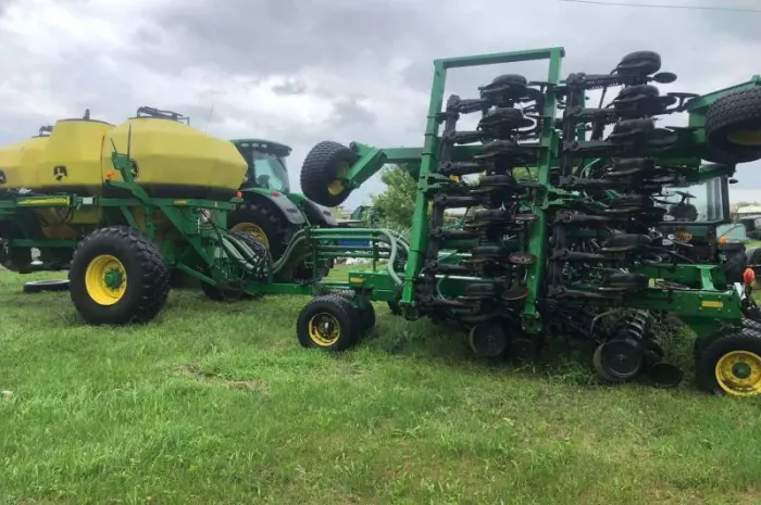 Продається посівний комплекс John Deere 1890 (бункер 1910)- фото № 1
