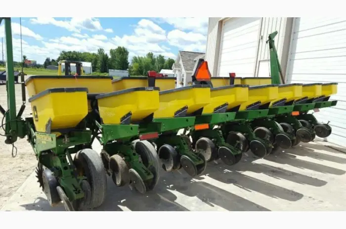 Пневматическая Сеялка пропашная John Deere 1750 8 рядная с No-Til- фото № 3