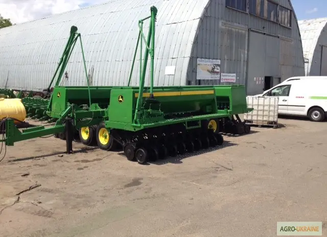 3-х секционная Сеялка зерновая механика джон Дир John Deere 455 9- фото № 3