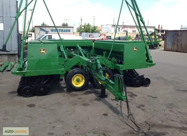 3-х секционная Сеялка зерновая механика джон Дир John Deere 455 9- фото № 5