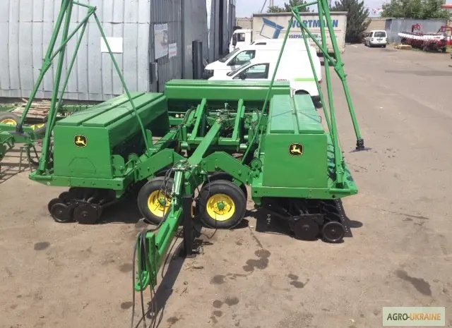3-х секционная Сеялка зерновая механика джон Дир John Deere 455 9- фото № 7