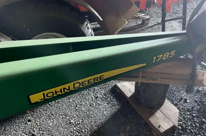 Сівалка точного висіву пневматична John Deere 1785- фото № 2