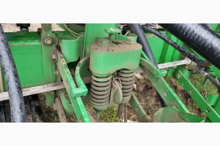 Сівалка просапна John Deere 2126 8-ми рядкова пневматична- фото № 6