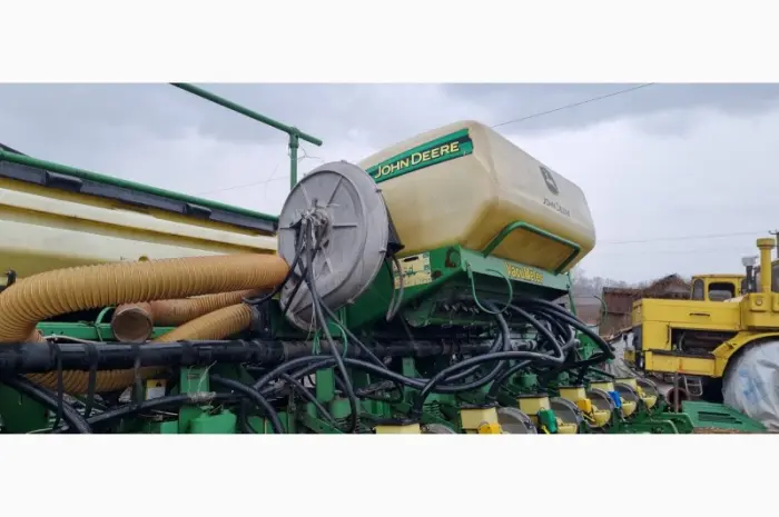 Сівалка просапна John Deere 2126 8-ми рядкова пневматична- фото № 7