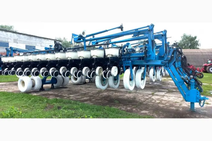 Сівалка точного висіву пневматична KINZE 3700 Precision Planting 24р- фото № 1