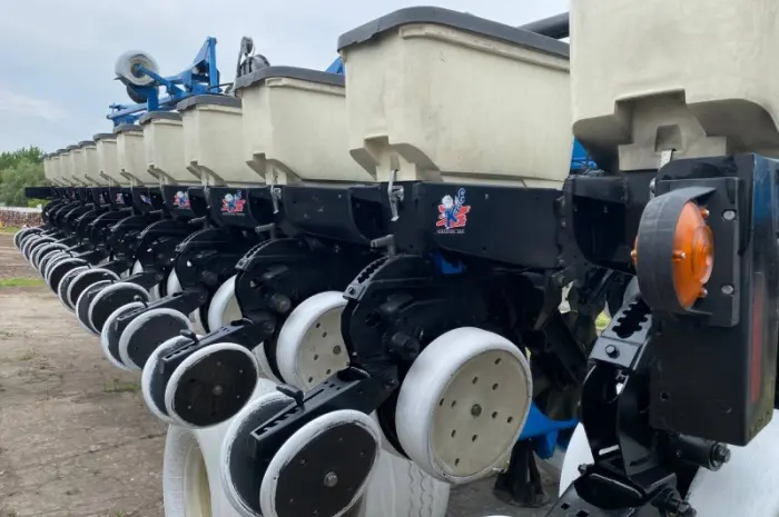 Сівалка точного висіву пневматична KINZE 3700 Precision Planting 24р- фото № 2