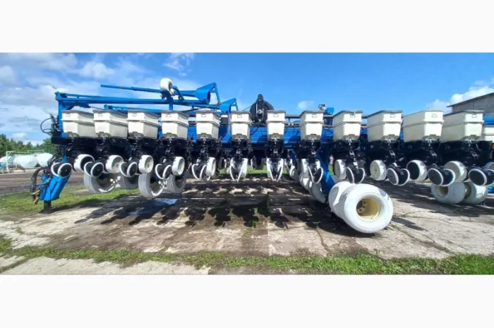 Сівалка точного висіву пневматична KINZE 3700 Precision Planting 24р- фото № 20
