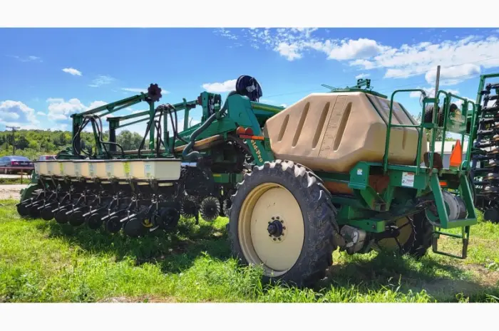 Сівалка точного висіву Great Plains YP-1625AHD з precision planting- фото № 3