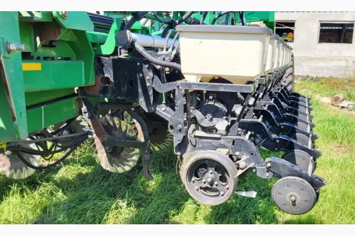 Сівалка точного висіву Great Plains YP-1625AHD з precision planting- фото № 7