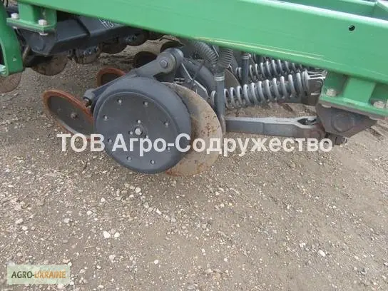No-Till сеялка Джон Дир John Deere 1590 6 метров с баками под сухие удобрения- фото № 6