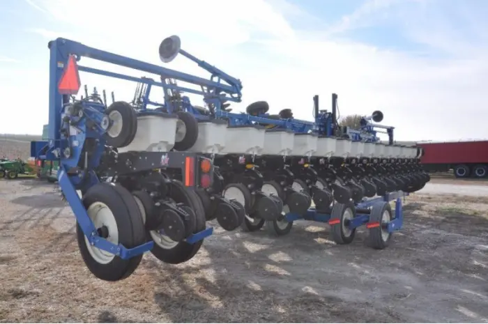 2011 г. б/у сеялка Кинзе Kinze 3600 16 рядная 31 рядная кукуруза соя- фото № 15
