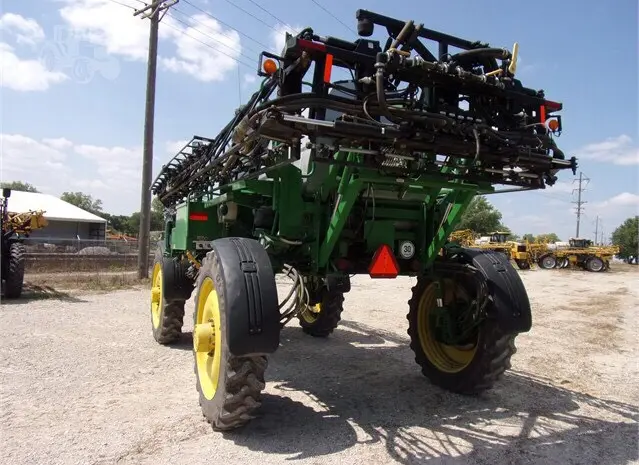 Самоходный опрыскиватель John Deere 4830- фото № 20