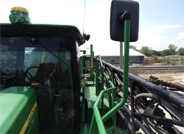 Самоходный опрыскиватель John Deere 4830- фото № 15