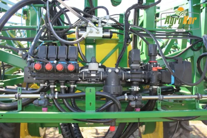 Обприскувач John Deere - 28 метрів- фото № 2