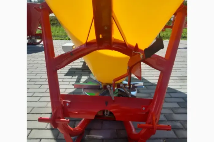 Розсіючав міндобрив на 500 кг фірми Jar-Met Польща- фото № 7