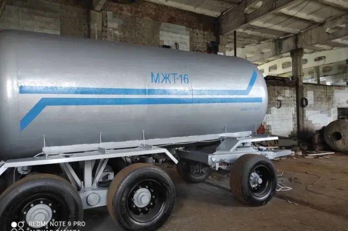 Бочка МЖТ-16 трехосная (для навоза- фото № 3