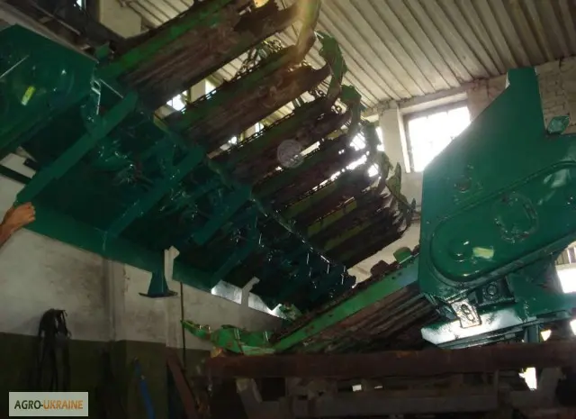 Установка измельчителя на кукурузную жатку John Deere- фото № 1