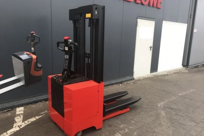 Штабелер электрический поводковый Manitou1, 6 т 4.2 м- фото № 3