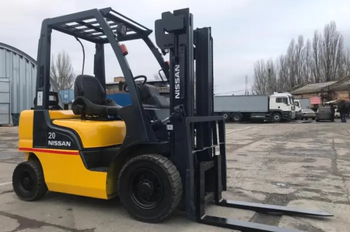 Газ-бензиновый вилочный погрузчик Nissan PL02A20W на 2 тонны- фото № 8