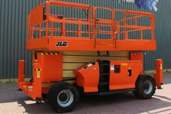 Ножничный подъемник JLG 4394RT, дизель, 2007г., 3905 м/ч, 15 метров рабочая высота- фото № 1