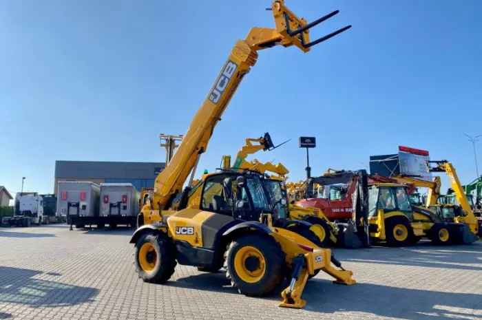 Розмитнений телескопічний навантажувач JCB 540-140- фото № 18