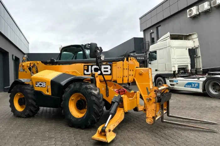 Розмитнений телескопічний навантажувач JCB 540-170- фото № 1