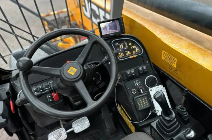 Розмитнений телескопічний навантажувач JCB 540-170- фото № 6