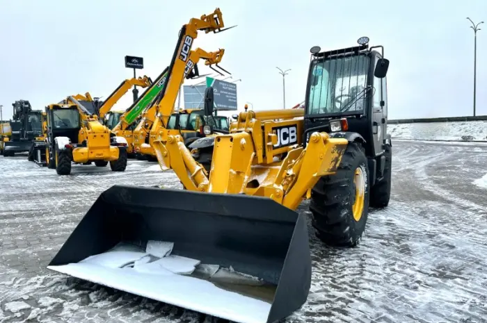 Телескопічний навантажувач JCB 532-120-2003 рік- фото № 1