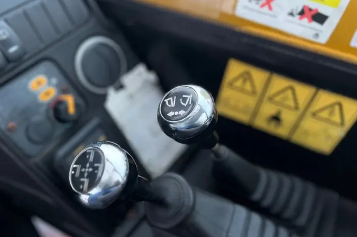 Телескопічний навантажувач JCB 531-70 2014- фото № 4