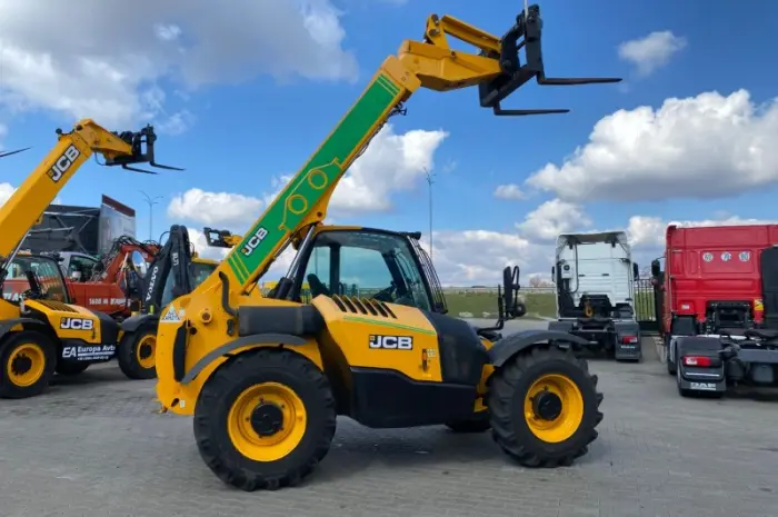 Телескопічний навантажувач JCB 531-70- фото № 5