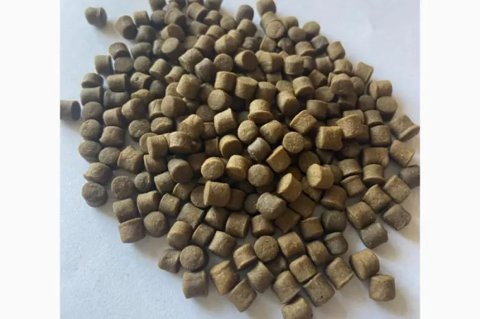 Корм Fishery Tech Barbel Classic для малька коропа, сома (2, 0; 3, 0; 4, 0; 4, 5; 6, 0 мм)- фото № 3