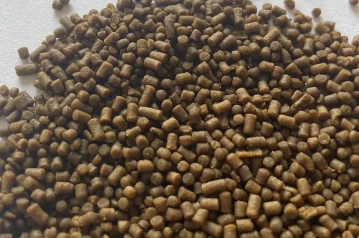 Корм Fishery Tech Deepdine Ultra для осетра, форелі (0, 2; 0, 5; 0, 9; 1, 2; 1, 5; 2, 0 мм)- фото № 3